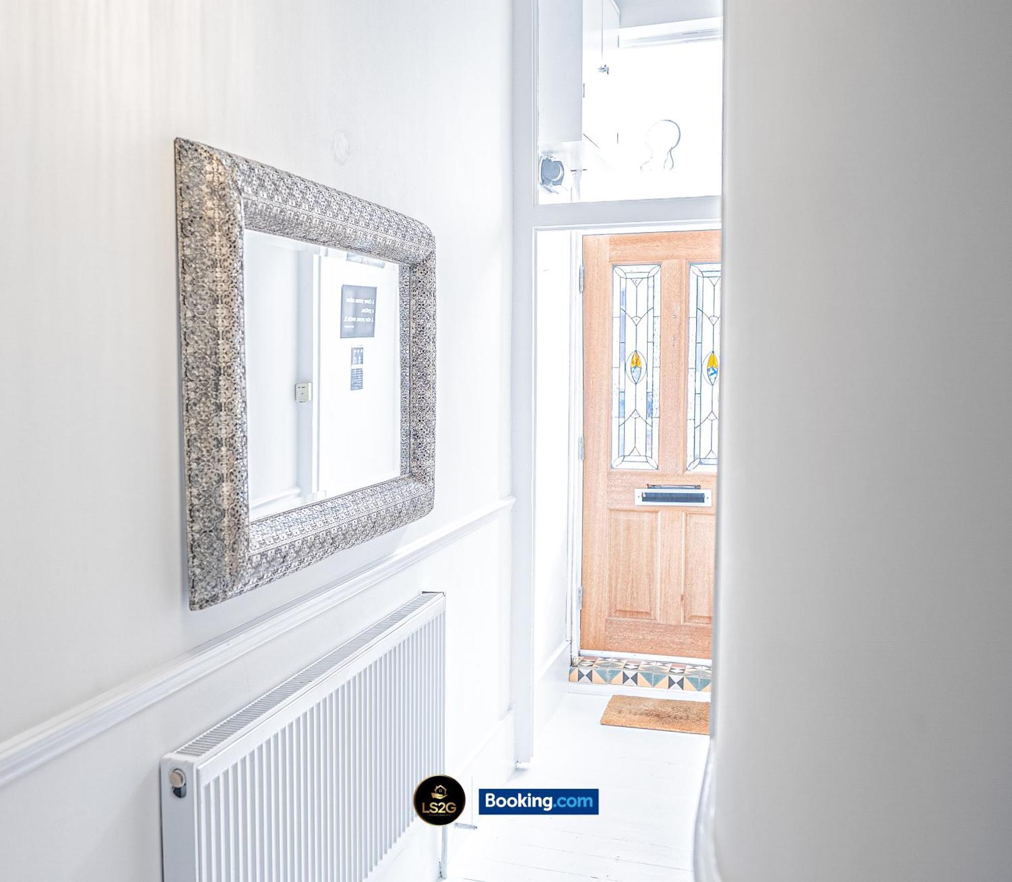 Stunning House By Ls2G Short Lets & Serviced Accommodation Greater London With Free Wifi Экстерьер фото