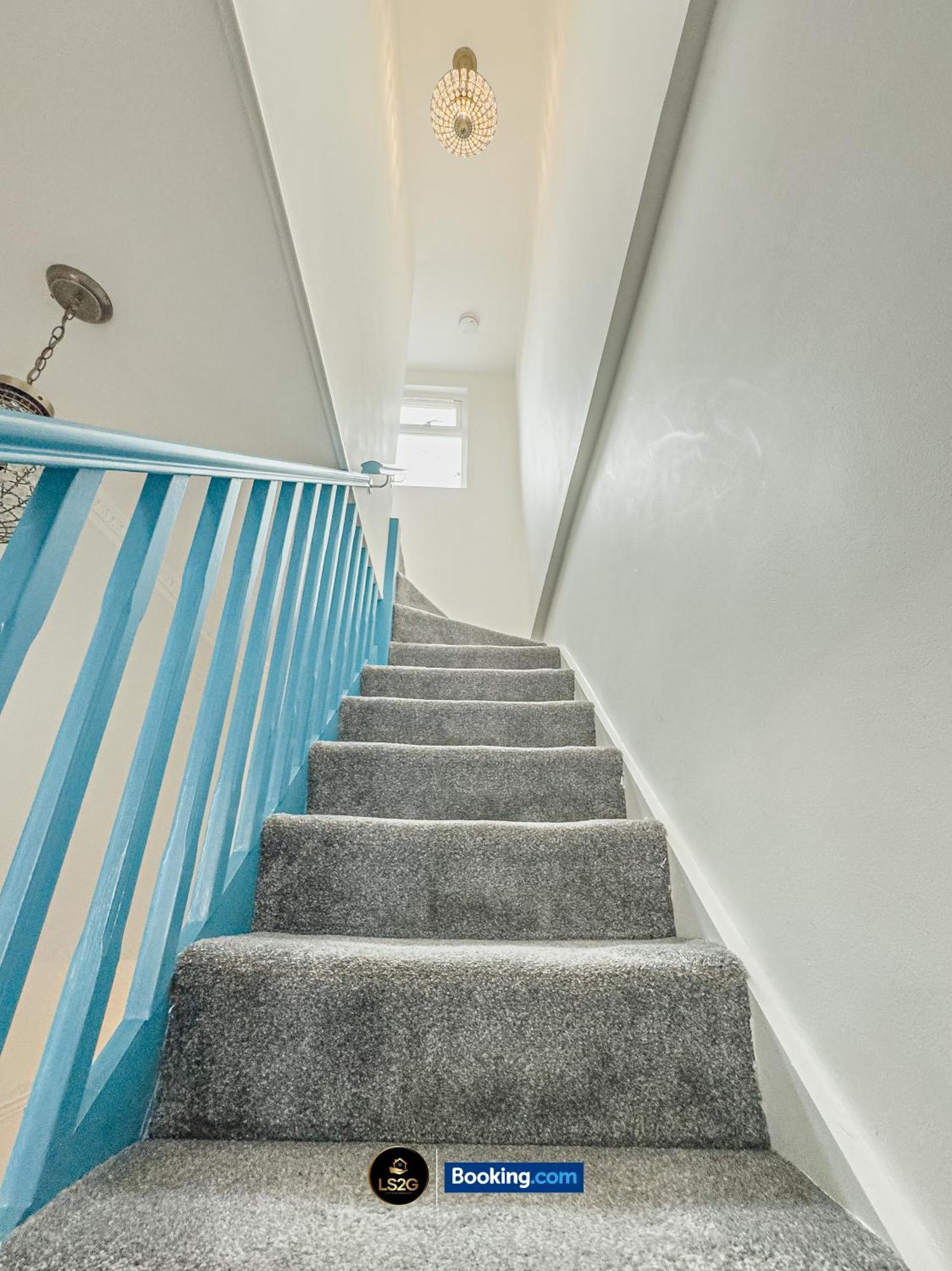 Stunning House By Ls2G Short Lets & Serviced Accommodation Greater London With Free Wifi Экстерьер фото
